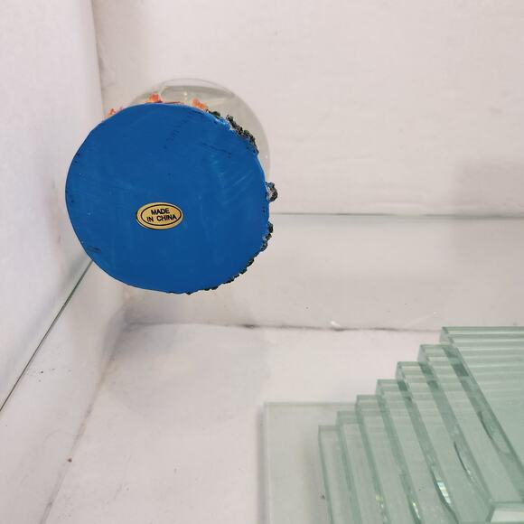 Snow Globe Melbourne Australia - Picture 5 of 5